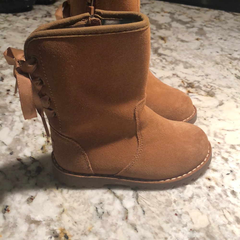 NEW UGG boots for girl !!